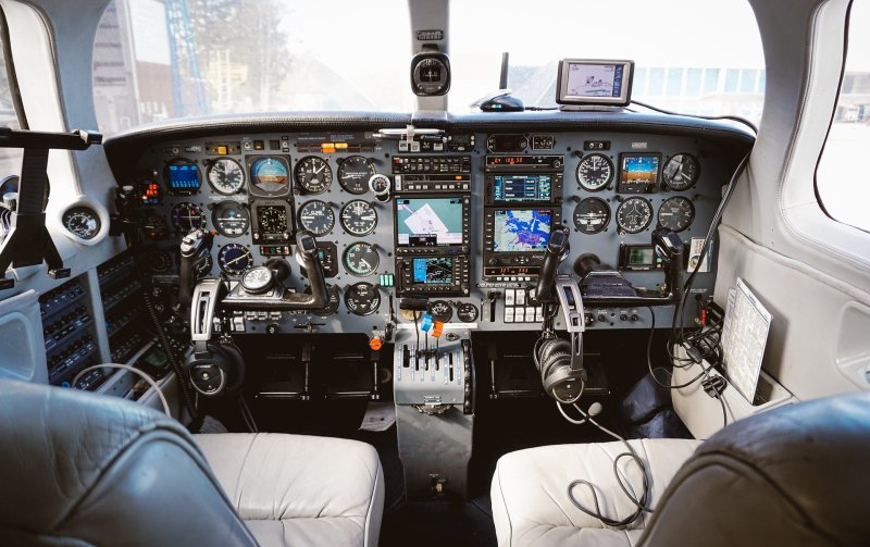 Cockpit-6381367 1920